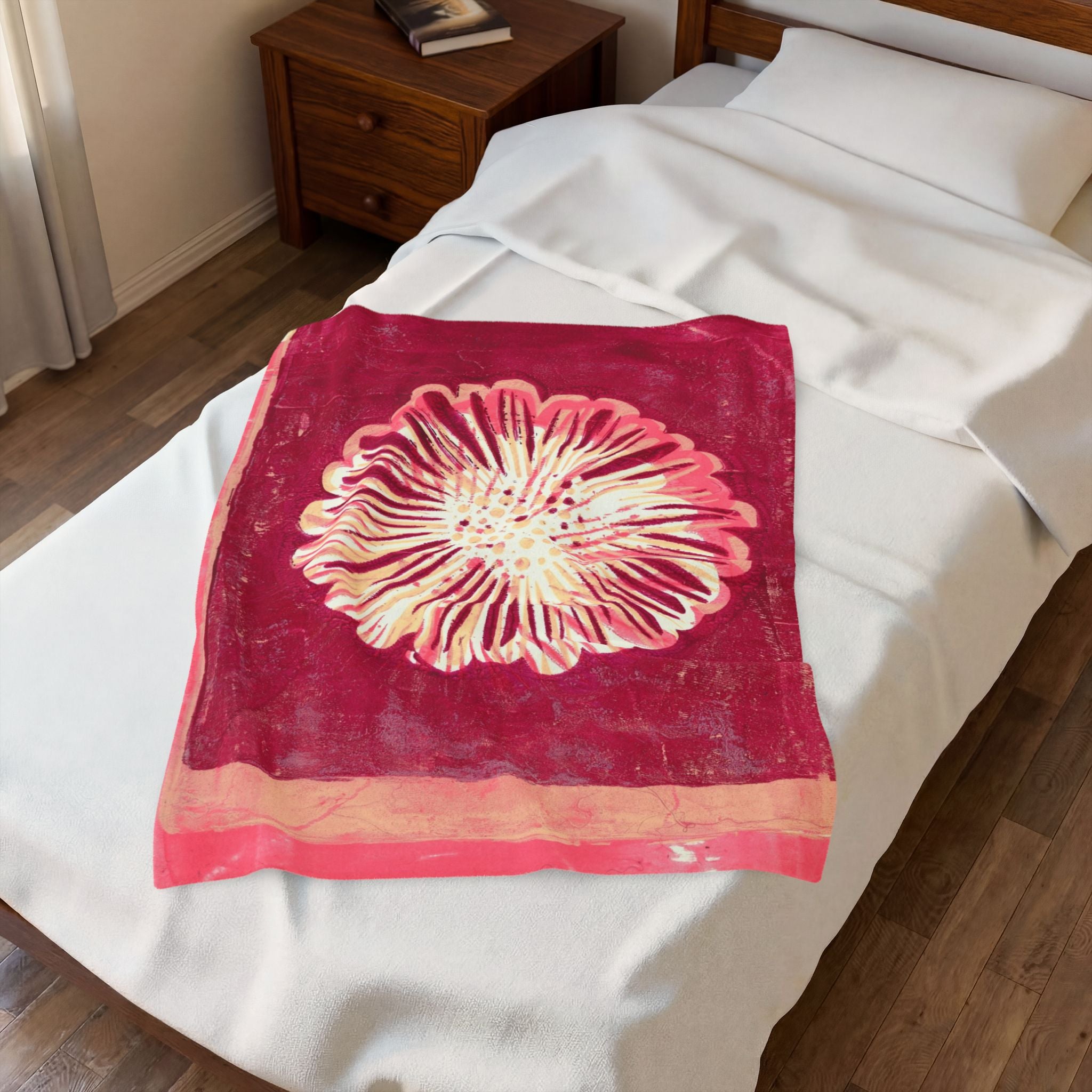 Velveteen Plush Blanket — Pink Floral Burst Throw